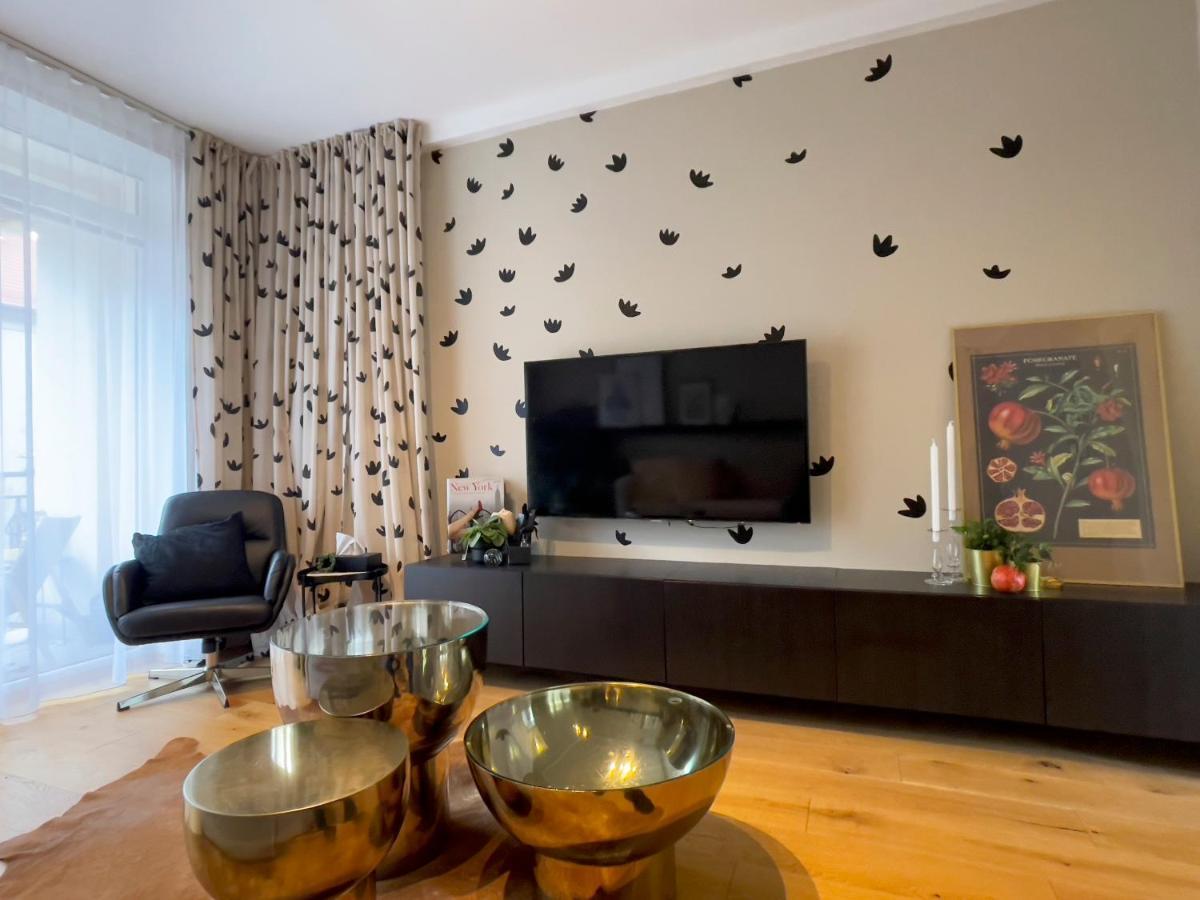Sweet Home By Zoom Apartments Bratislava Bagian luar foto
