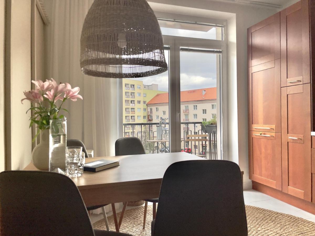 Sweet Home By Zoom Apartments Bratislava Bagian luar foto
