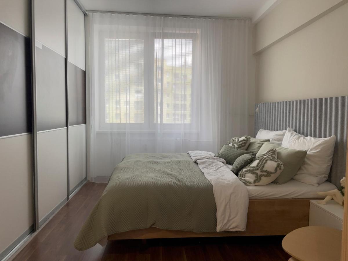 Sweet Home By Zoom Apartments Bratislava Bagian luar foto